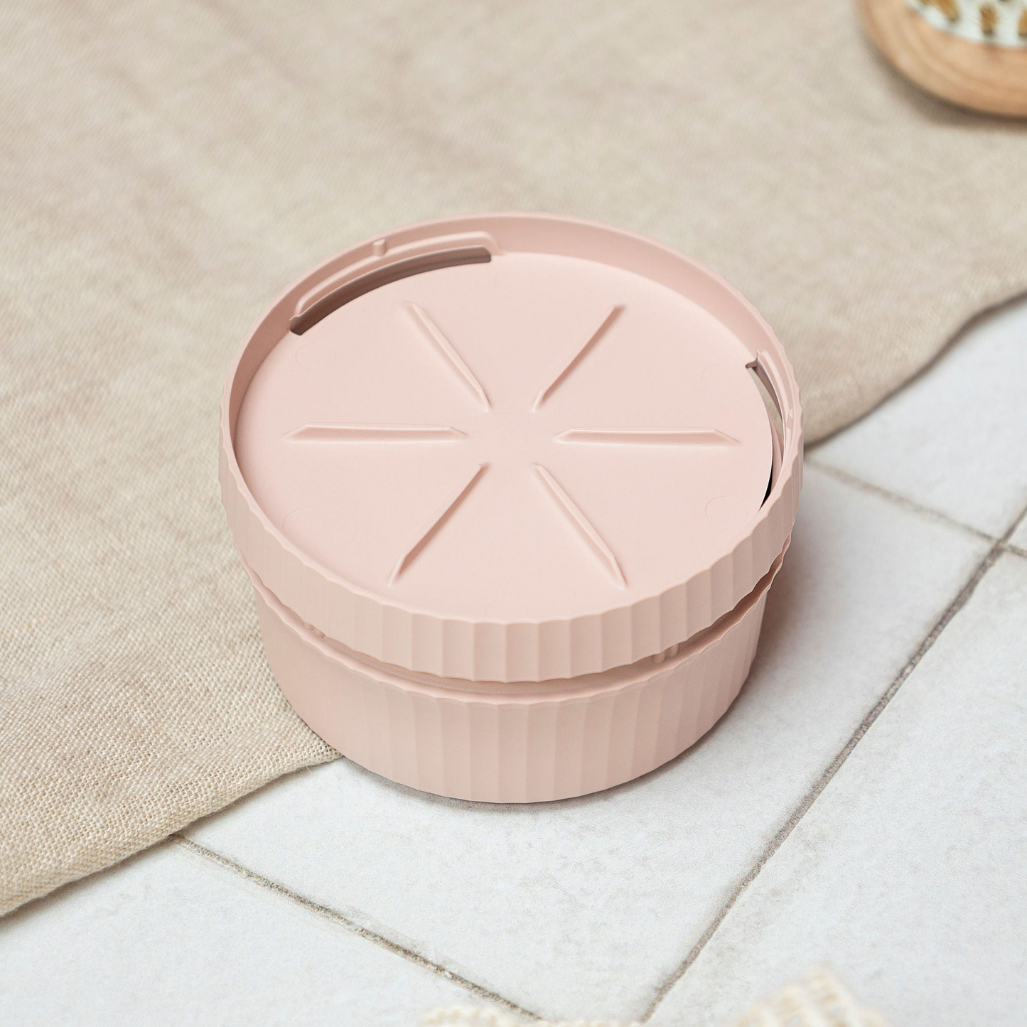 design pour poser son savon en voyage mamik