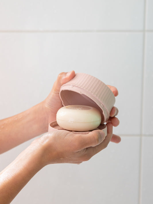 savon solide dans la boite à savon 