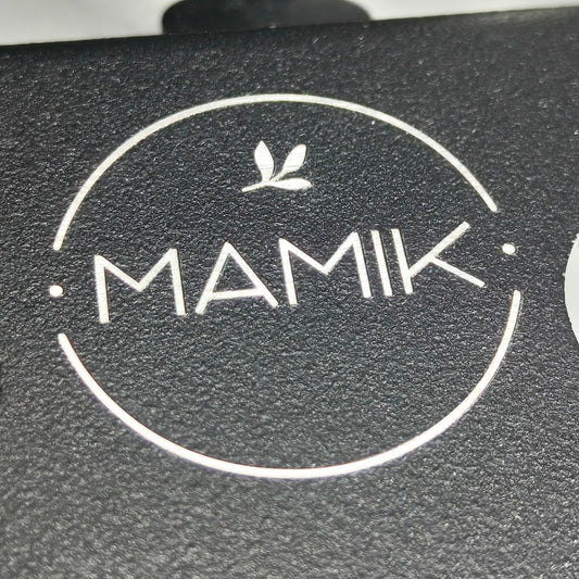 gravure d'un logo sur de l'aluminium