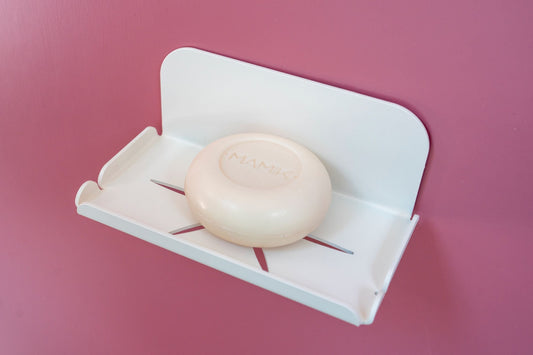 porte-savon crème avec un savon solide 