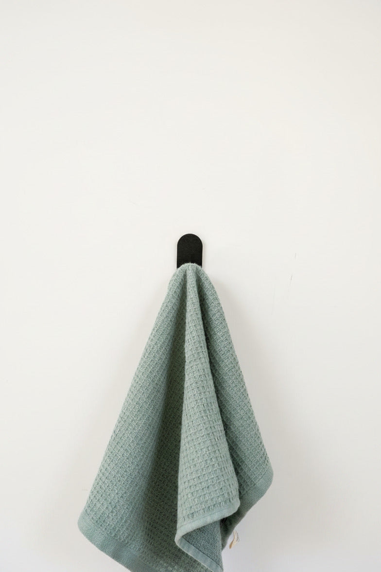 Patère pour accessoire de cuisine - Vert de gris mamik.fr