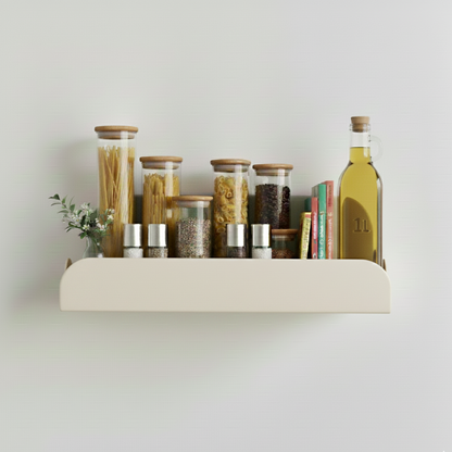 étagère de cuisine pour poser ces condiments et pour suspendre des maniques avec les crochets