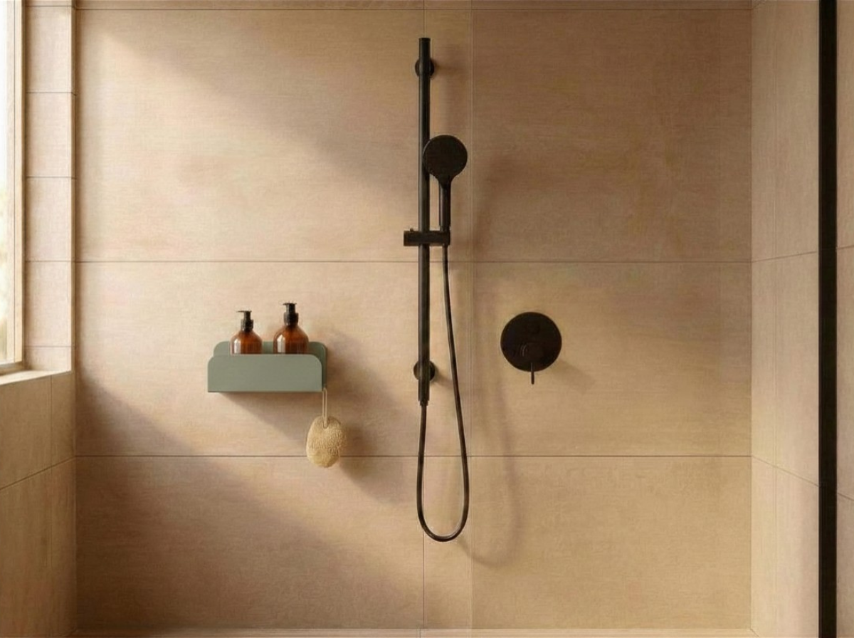 Etagère murale de douche grands rebords - Vert de gris mamik.fr