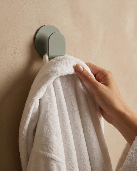 Patère ronde pour serviette - Vert de gris mamik.fr