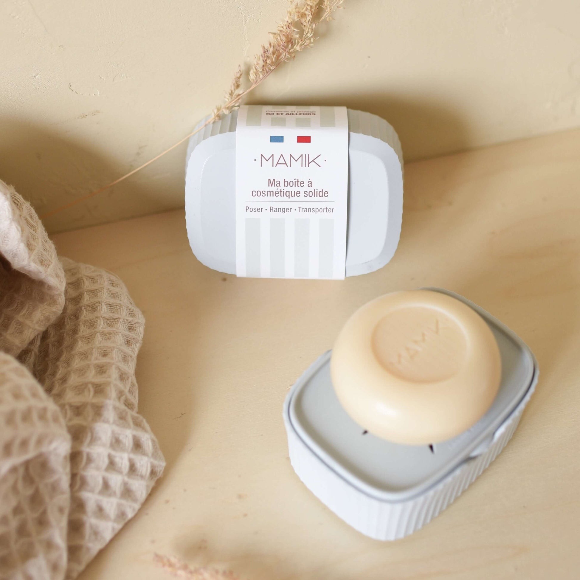 porte savon solide gris bleute minimaliste mamik